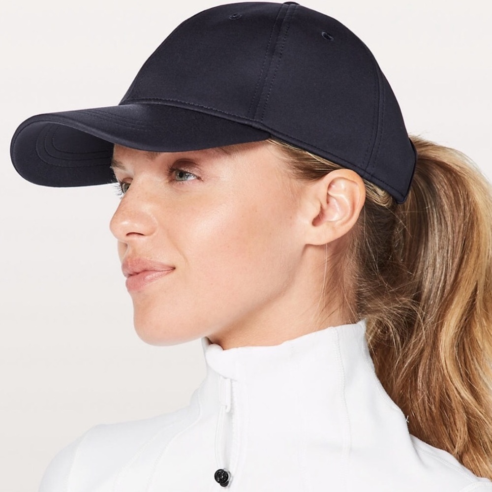 Lululemon baller hat